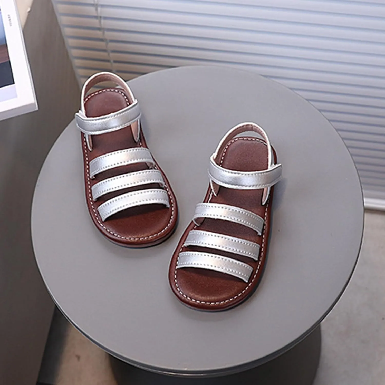 2025 Girls Casual Sandals Fashion Outdoor Sport Walking Footwear with Ankle Strap Summer Slip-On Beach Vacation Slides Comfortable Cute Kids Open Toe Slippers Breathable Dressy Party Dance Shoes