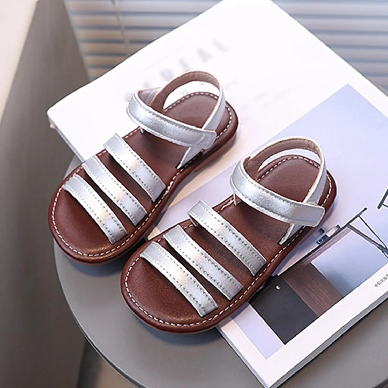 2025 Girls Casual Sandals Fashion Outdoor Sport Walking Footwear with Ankle Strap Summer Slip-On Beach Vacation Slides Comfortable Cute Kids Open Toe Slippers Breathable Dressy Party Dance Shoes