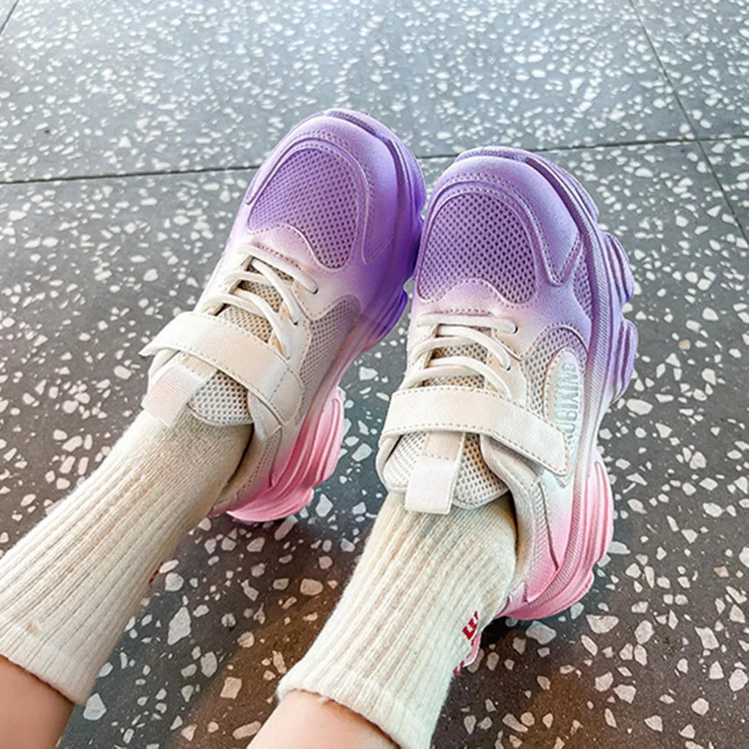 2025 Girls Casual Shoes Comfortable Soft Sole Sport Sneakers Breathable Mesh Non-Slip Walking Footwear Summer Cute Kids Loafer Shoe Indoor/Outdoo Fashion Lace Up Run Vacation Slippers