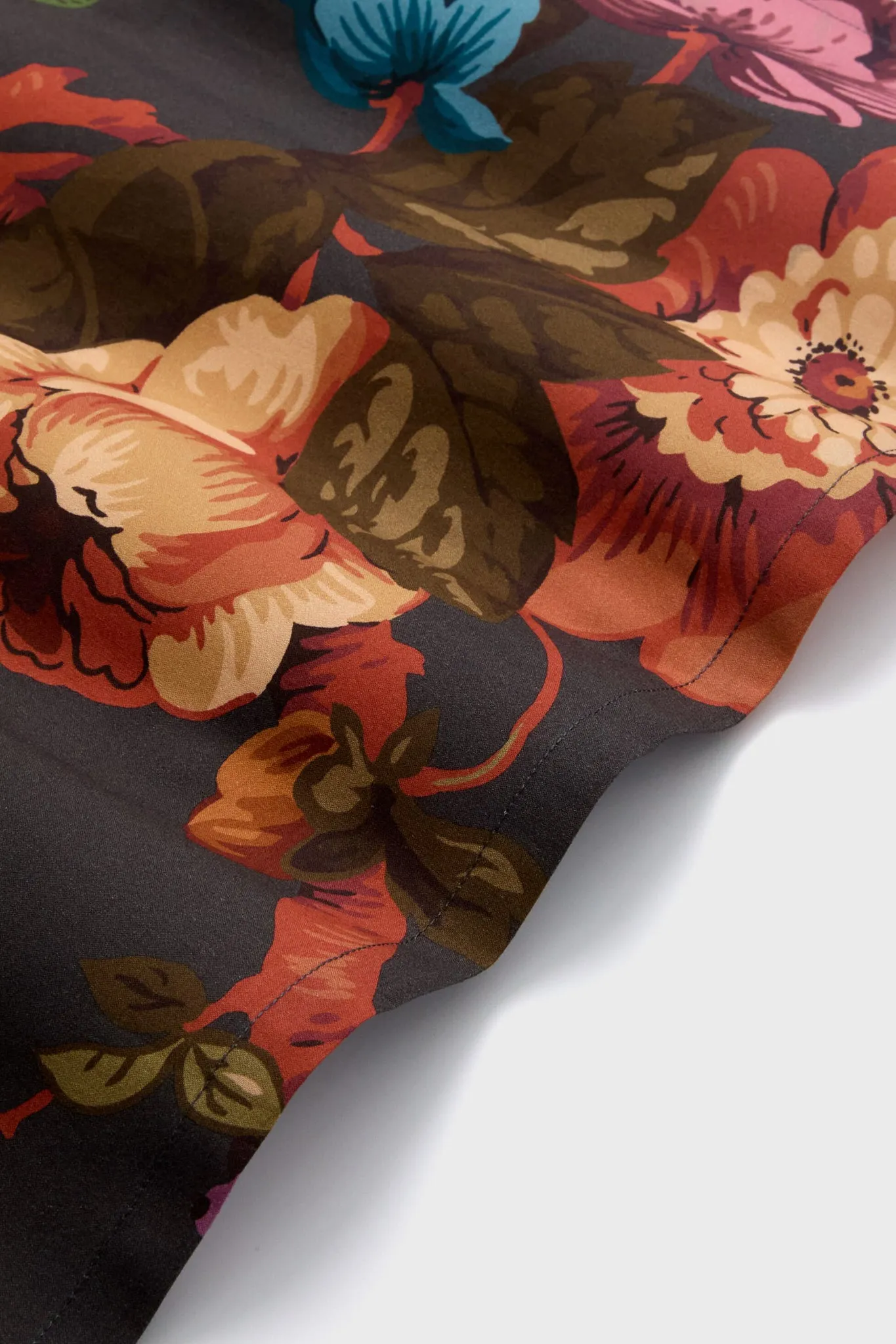 Baroque Floral Tablecloth