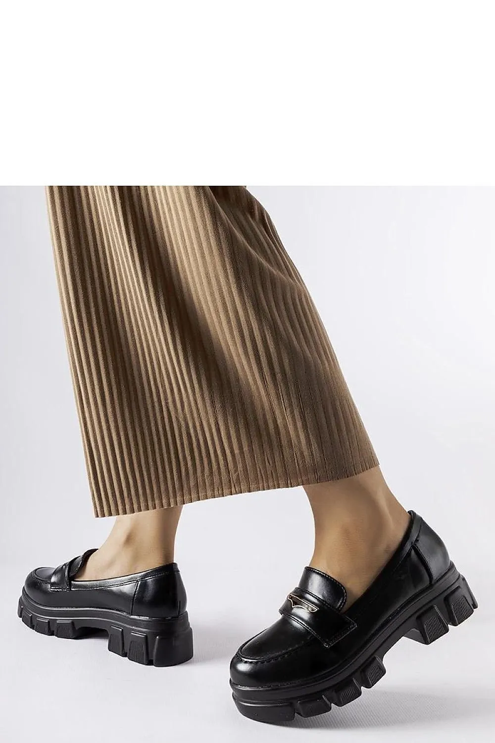 Black Fuori moccasins