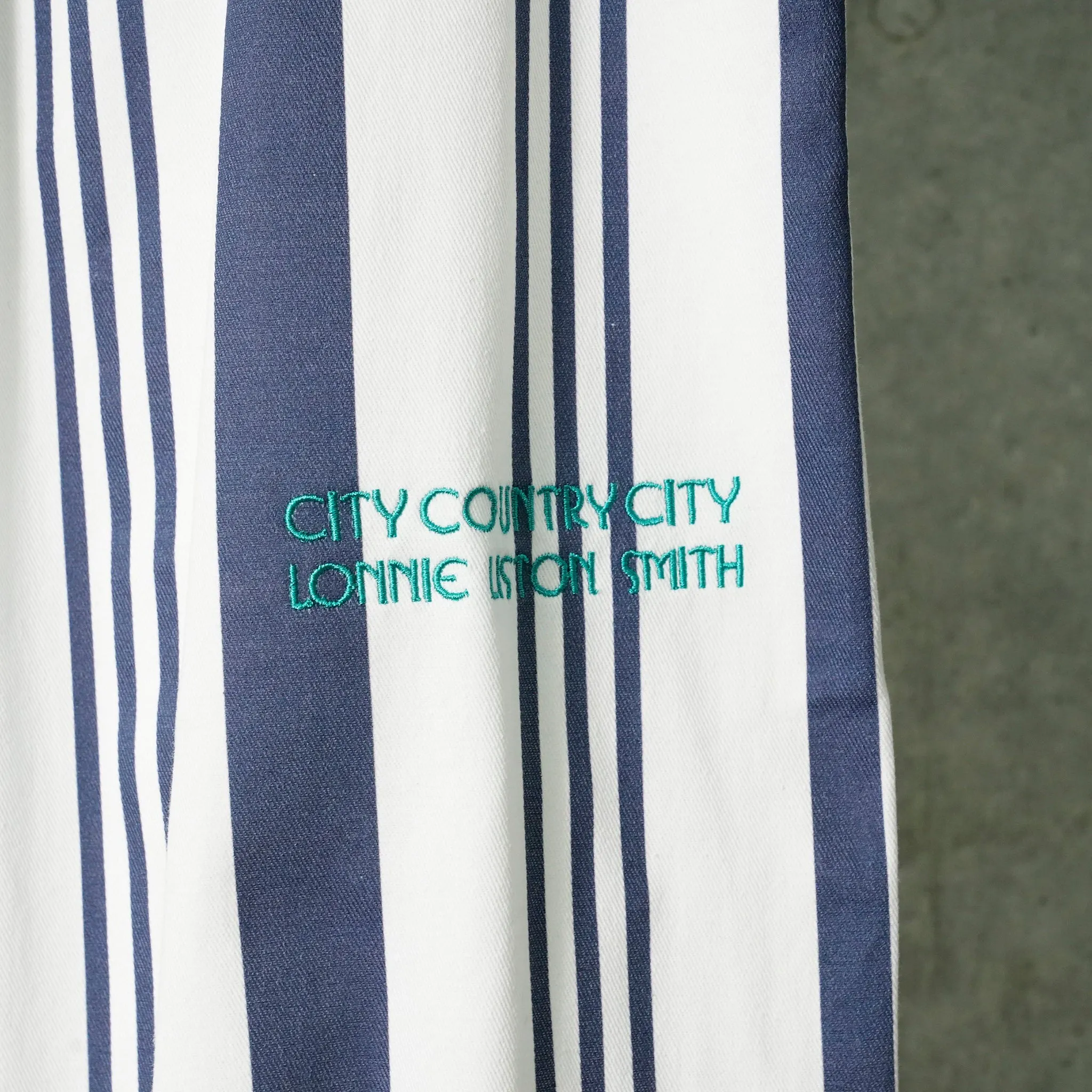 CITY COUNTRY CITY x LONNIE LISTON SMITH EASY PANTS LONNIE STR IPE / NAVY/WHITE