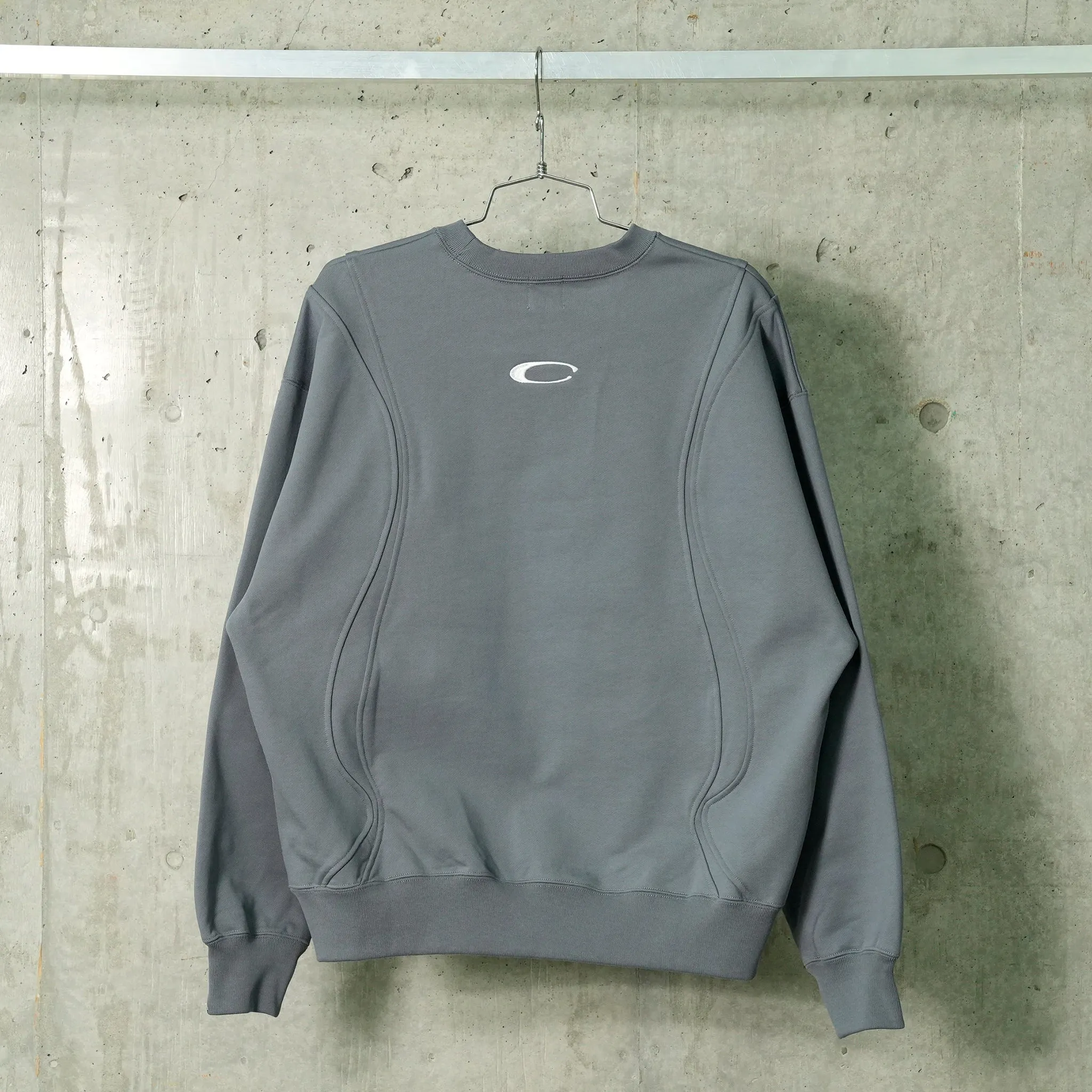EMBROIDERE LOGO SWITCHING COTTON SWEATSHIRT / DEEP BLUE