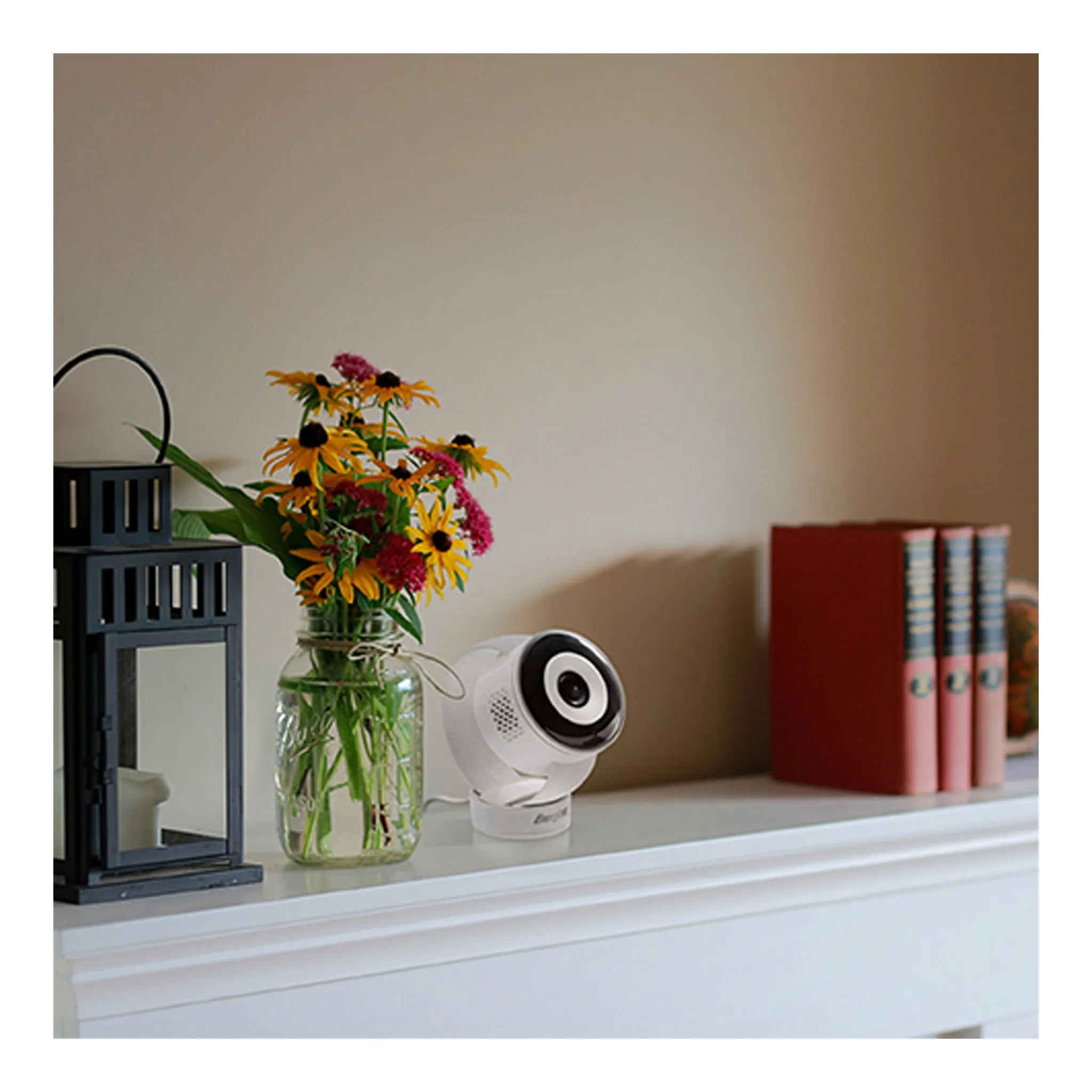 Energizer EIX1-1004-WHT White 1080p Full HD Smart Wi-Fi Indoor Camera