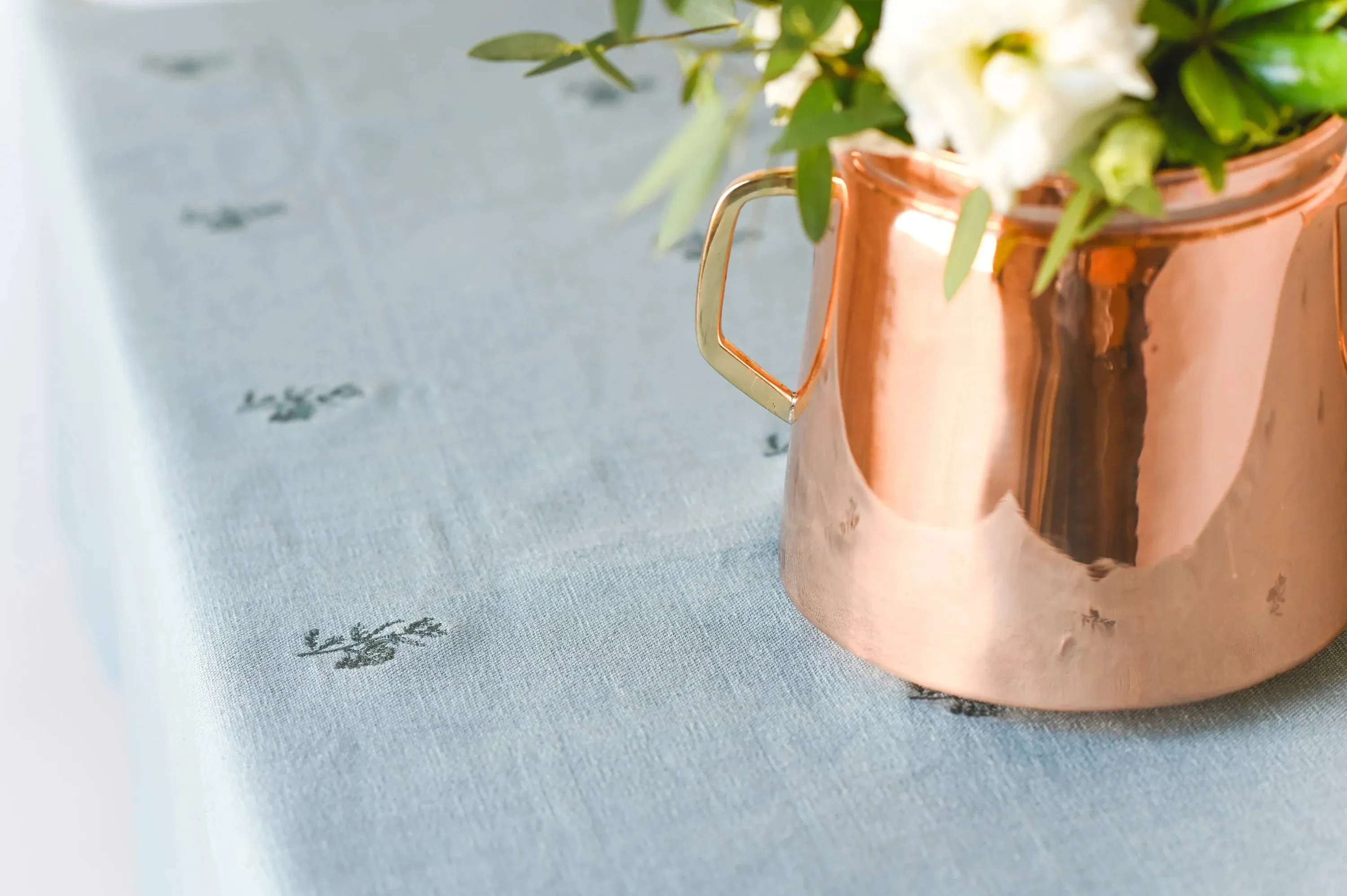 GALLEY & FEN Blue Fleur Embroidered Tablecloth