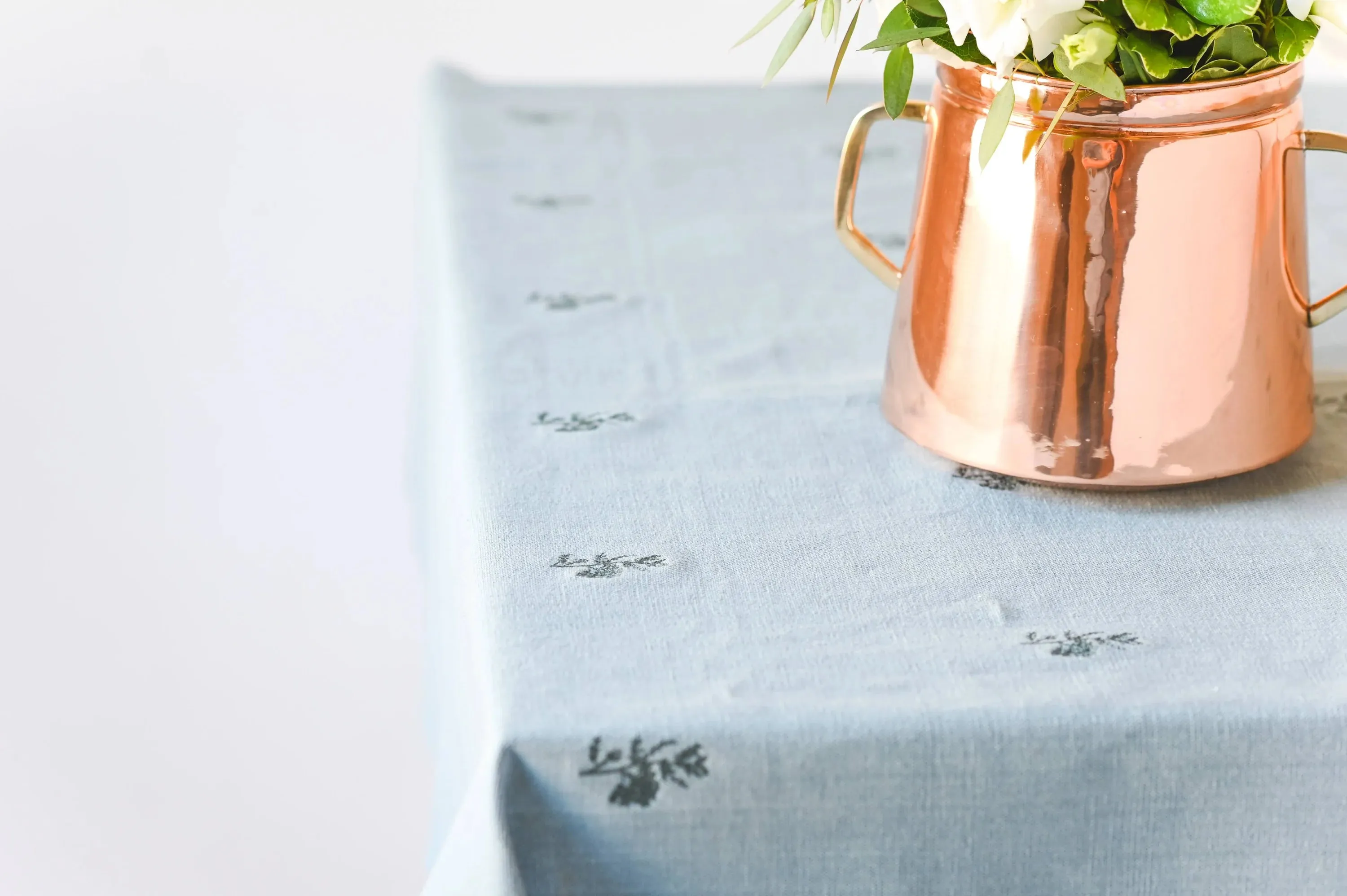 GALLEY & FEN Blue Fleur Embroidered Tablecloth