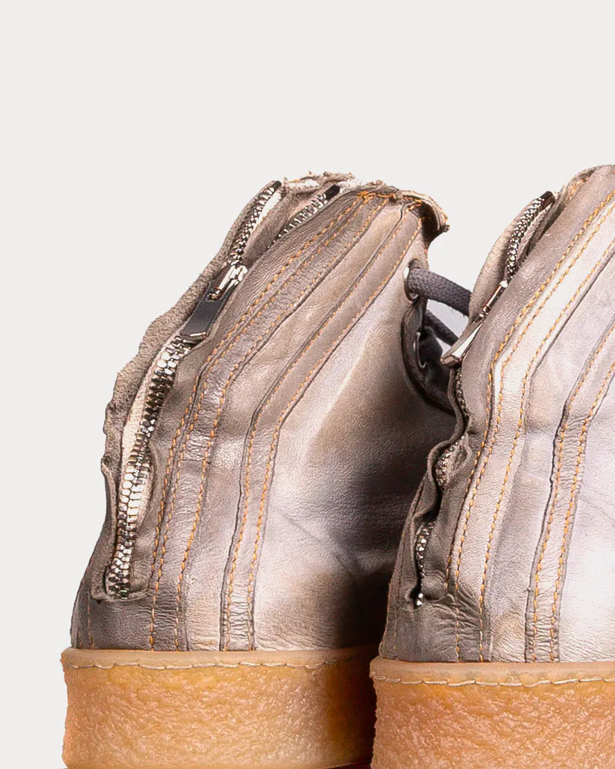 Grit String Mid Top Sneakers