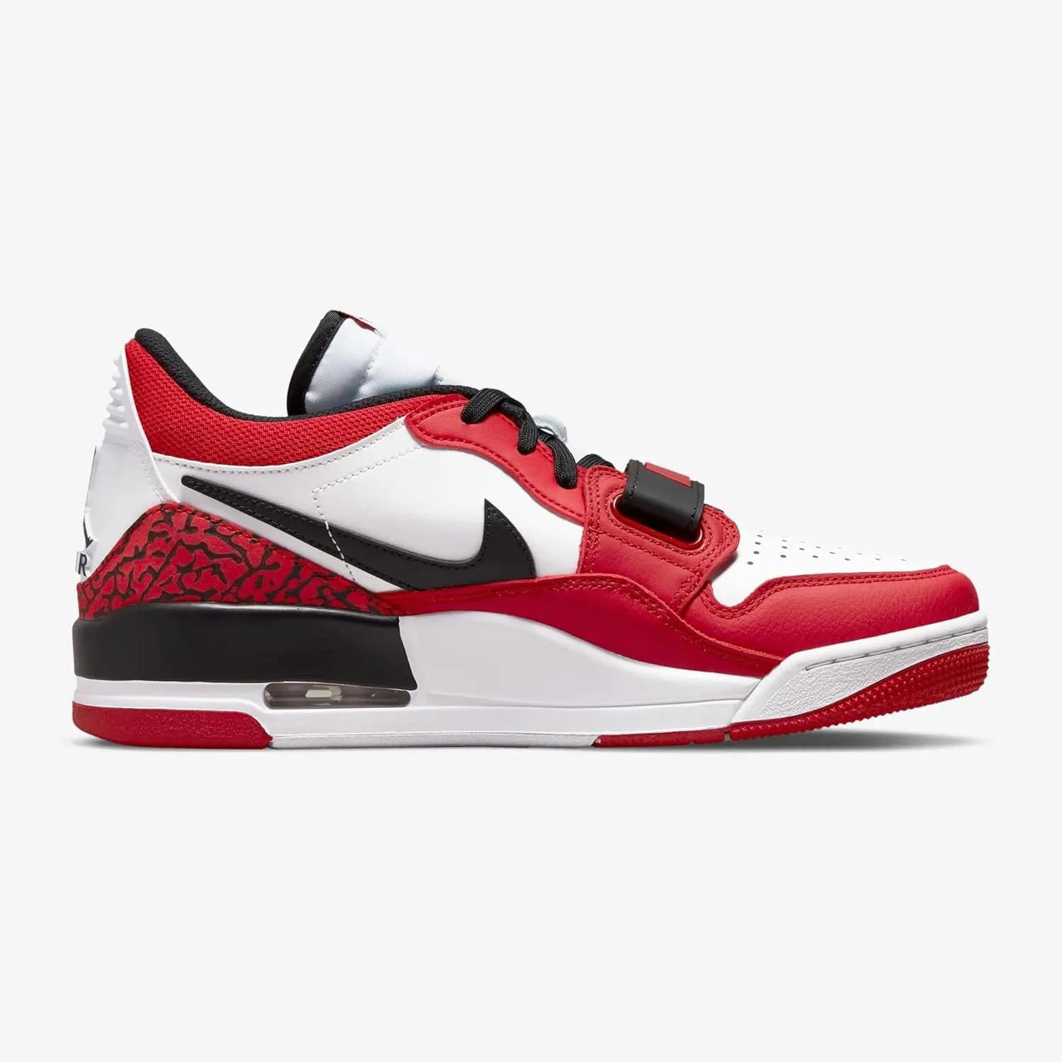 Nike Men's Basketball Shoe