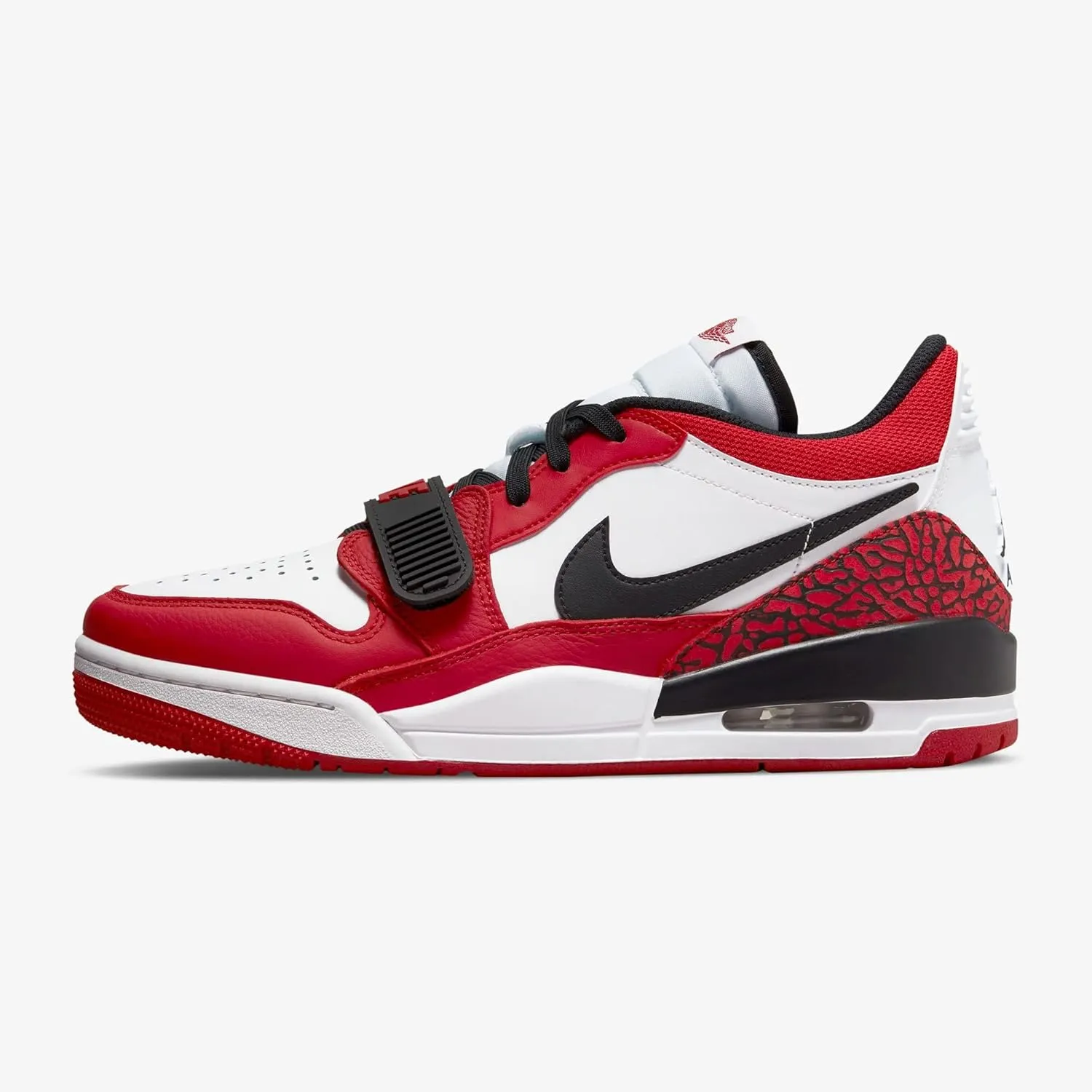 Nike Men's Basketball Shoe