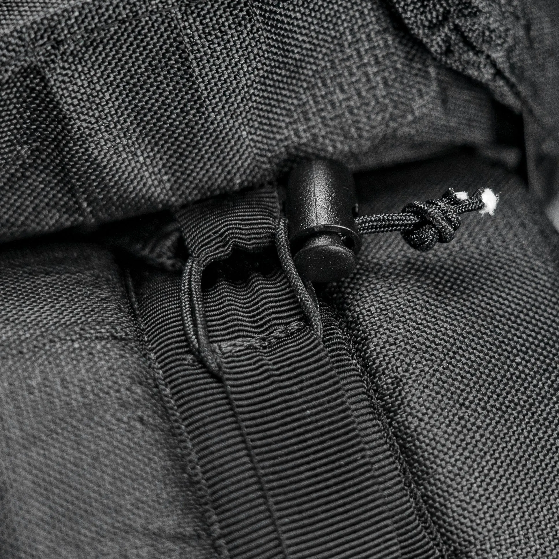 Shoulder Pouch w/ Zipper