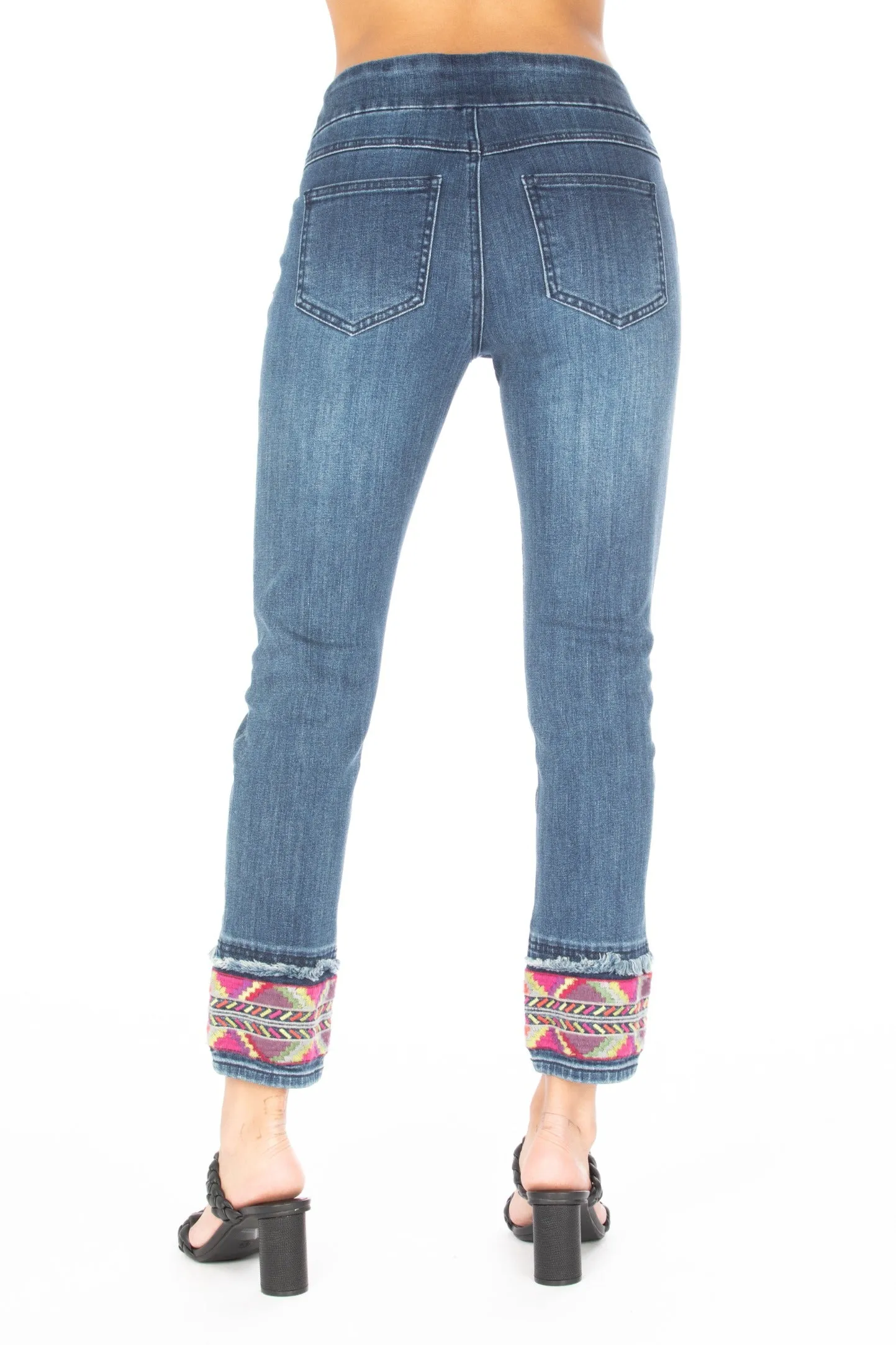 Skinny Ankle Pull Over With Mordern Retro Embroidery