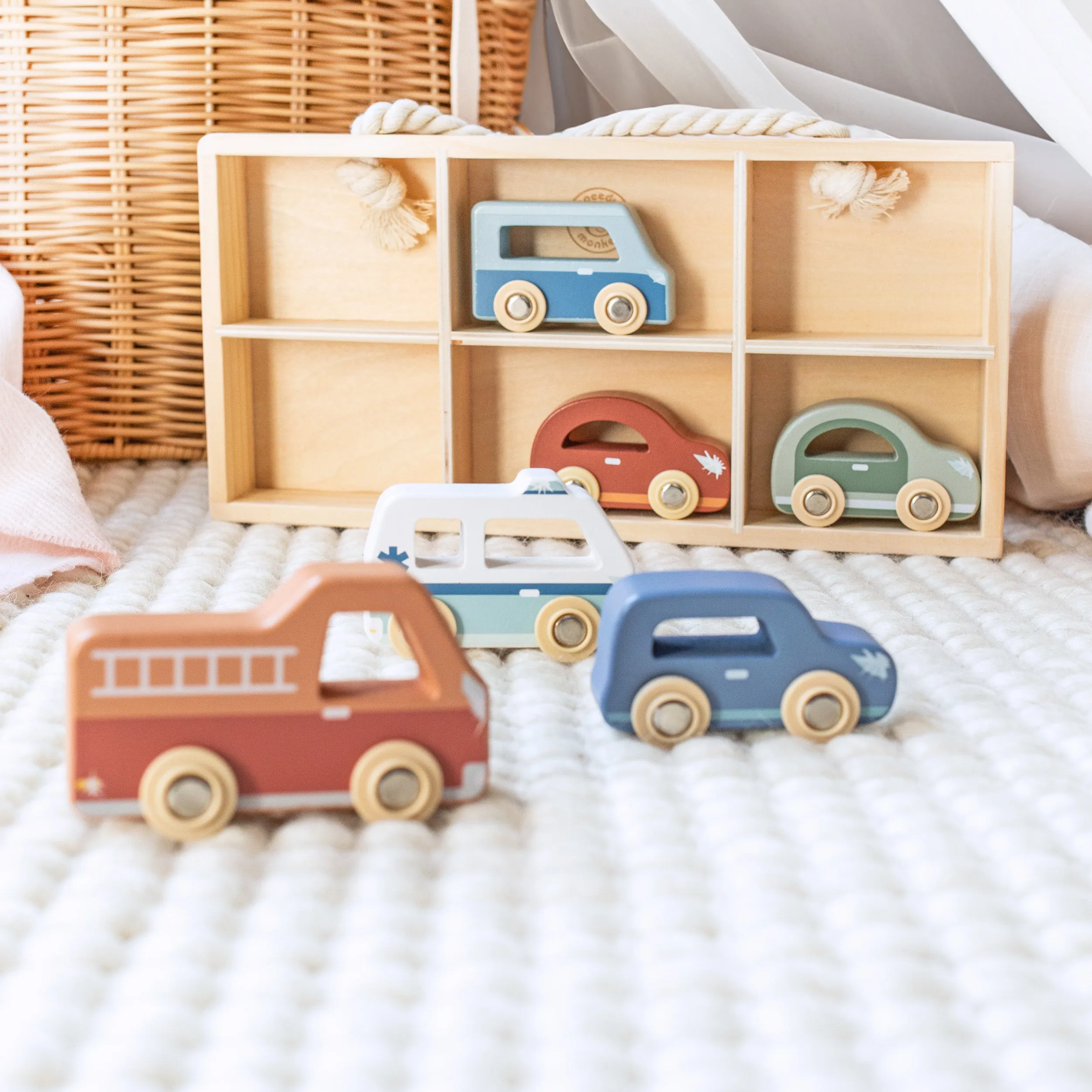 Speedy Monkey - Car Display Case - 6 Vehicles Included