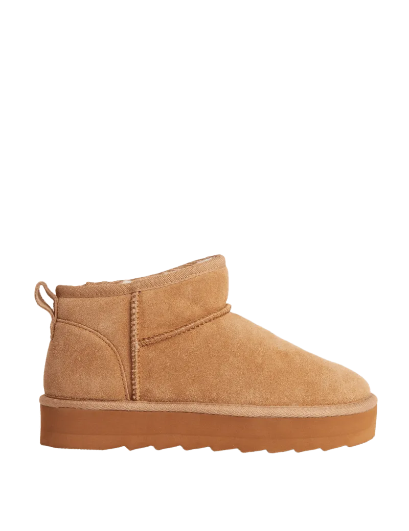 Suede Flatform Boots