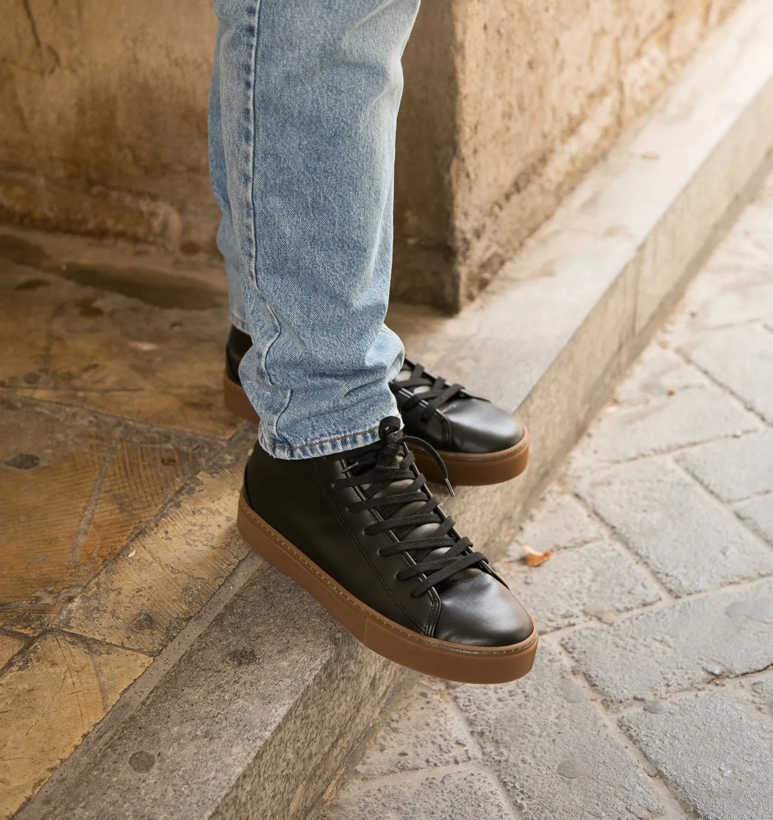 Vegan winter bootie black of veg PLA012
